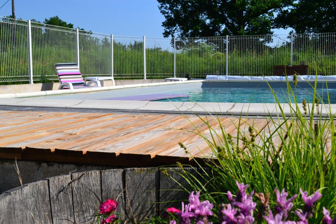 Couanac Gite Familial A La Campagne Avec Piscine Cayriech Zewnętrze zdjęcie